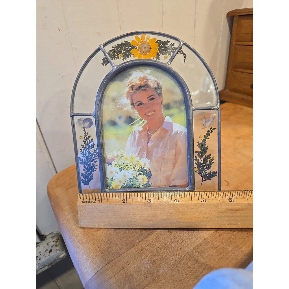 Vintage Small Dried Flower Frame Rounded Window Style Fairycore Cottagecore